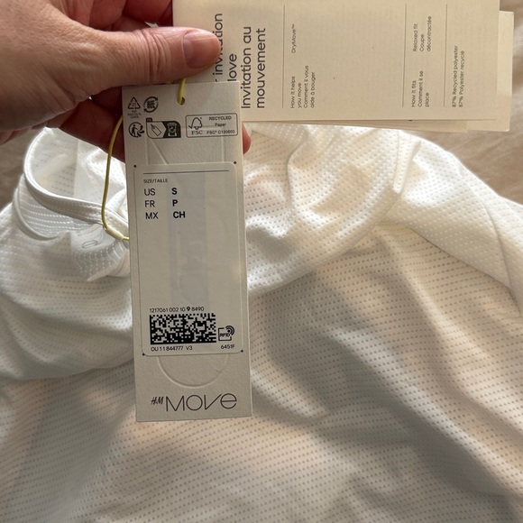 H&M White Racerback Mesh Tank Top - Picture 3 of 3